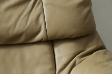 中古　美品　EKORNES(エコーネス)　本革　ストレスレス レノ クラシック(S)　包み込むような座り心地のリクライニングチェアとオットマンのセット　定価約45万円　(R-087714)