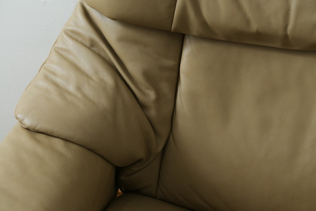 中古　美品　EKORNES(エコーネス)　本革　ストレスレス レノ クラシック(S)　包み込むような座り心地のリクライニングチェアとオットマンのセット　定価約45万円　(R-087714)