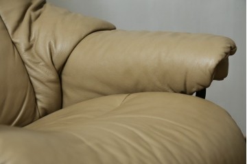中古　美品　EKORNES(エコーネス)　本革　ストレスレス レノ クラシック(S)　包み込むような座り心地のリクライニングチェアとオットマンのセット　定価約45万円　(R-087714)