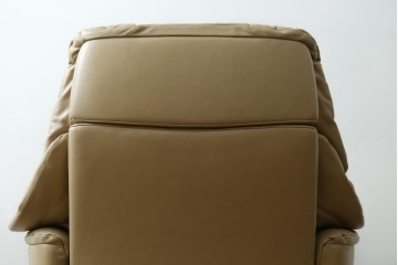中古　美品　EKORNES(エコーネス)　本革　ストレスレス レノ クラシック(S)　包み込むような座り心地のリクライニングチェアとオットマンのセット　定価約45万円　(R-087714)