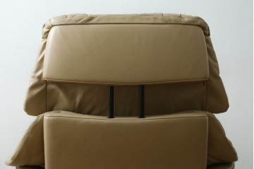 中古　美品　EKORNES(エコーネス)　本革　ストレスレス レノ クラシック(S)　包み込むような座り心地のリクライニングチェアとオットマンのセット　定価約45万円　(R-087714)