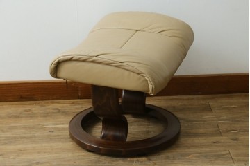 中古　美品　EKORNES(エコーネス)　本革　ストレスレス レノ クラシック(S)　包み込むような座り心地のリクライニングチェアとオットマンのセット　定価約45万円　(R-087714)