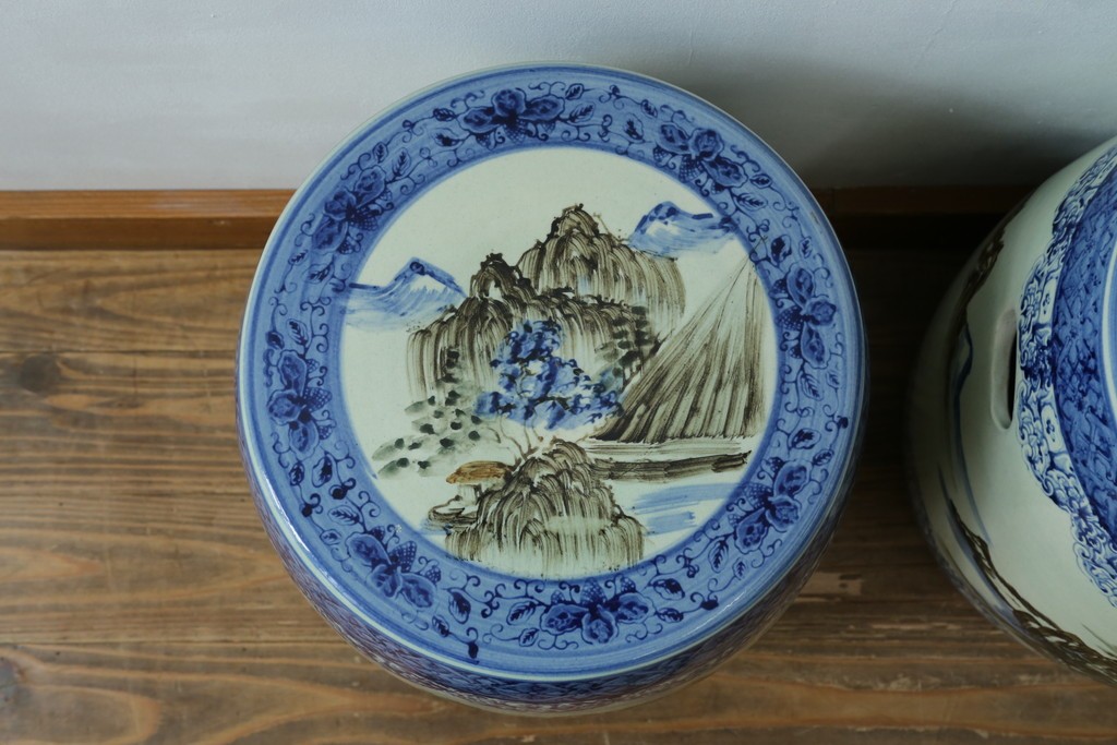 【簡易リペア限定品】　和製ヴィンテージ　たちばな焼　染付山水図が趣深いテーブルと椅子のセット　(R-087715)