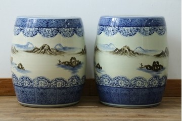 【簡易リペア限定品】　和製ヴィンテージ　たちばな焼　染付山水図が趣深いテーブルと椅子のセット　(R-087715)