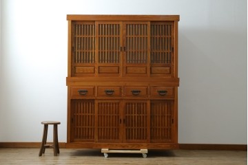 中古　欅(ケヤキ)材　木目が美しい水屋箪笥　(R-087718)