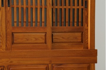 中古　欅(ケヤキ)材　木目が美しい水屋箪笥　(R-087718)