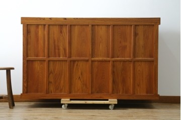 中古　欅(ケヤキ)材　格子戸が美しい水屋箪笥サイドボード　(R-087719)