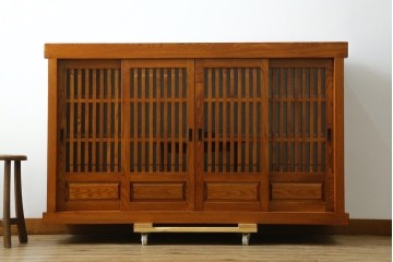 中古　欅(ケヤキ)材　格子戸が美しい水屋箪笥サイドボード　(R-087719)