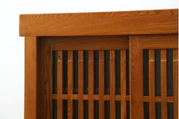 中古　欅(ケヤキ)材　格子戸が美しい水屋箪笥サイドボード　(R-087719)