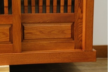 中古　欅(ケヤキ)材　格子戸が美しい水屋箪笥サイドボード　(R-087719)
