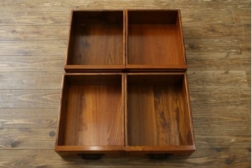中古　欅(ケヤキ)材　格子戸が印象的な水屋箪笥サイドボード　(R-087720)