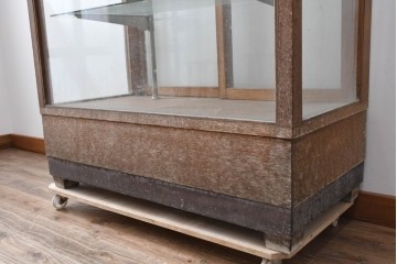 和製ヴィンテージ　引き出し付き　昭和レトロな木枠の縦型ガラスケース　(R-087722)