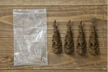 イタリアヴィンテージ　高級品　クラシカルなデザインが印象的なデスク　(R-087724)