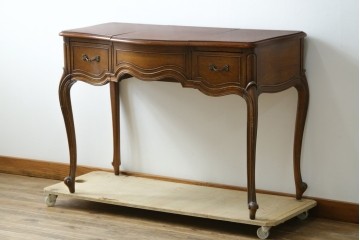 中古　DREXEL HERITAGE(ドレクセルヘリテイジ)　Touraine(ツーレイン)シリーズ　優美な曲線が魅力のドレッサー　(R-087726)