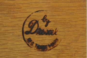 中古　DREXEL HERITAGE(ドレクセルヘリテイジ)　Touraine(ツーレイン)シリーズ　優美な曲線が魅力のドレッサー　(R-087726)