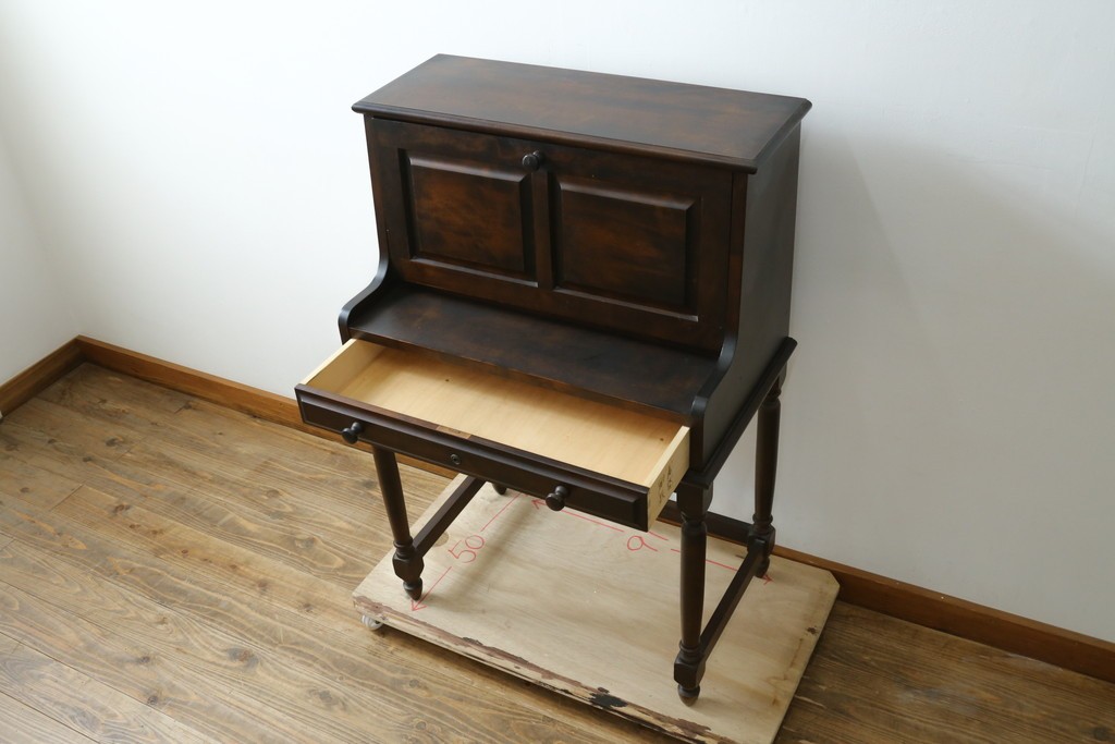中古　希少な廃番品　蝦夷民藝(蝦夷民芸家具)　取り外せる小引き出し付きライティングビューロー(R-087731)