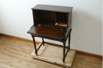 中古　希少な廃番品　蝦夷民藝(蝦夷民芸家具)　取り外せる小引き出し付きライティングビューロー　(R-087731)