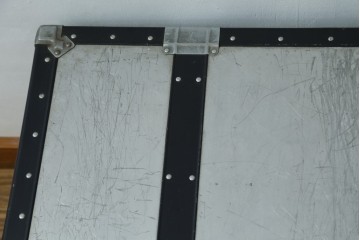 和製ヴィンテージ　金具使いが目を引く舟トランク　(R-087732)