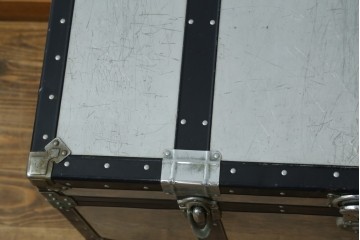 和製ヴィンテージ　金具使いが目を引く舟トランク　(R-087732)