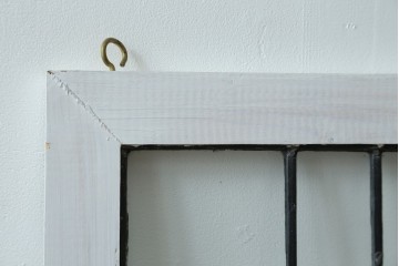 イギリスアンティーク　淡いピンクとグリーンの花模様が可憐なステンドグラスパネル　(R-087735)