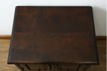 和製ヴィンテージ　北海道民芸家具　重厚感のあるサイドキャビネット　(R-087741)