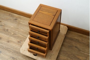 中古　美品　ニレ無垢材　木目が美しい小引き出し　(R-087742)
