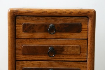 中古　美品　ニレ無垢材　木目が美しい小引き出し　(R-087742)