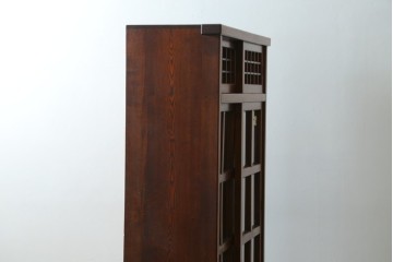 中古　美品　松本伝統指物工芸家具　欅(ケヤキ)材　漆塗り　格子戸が趣深い書棚　(R-087746)