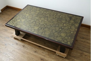 中古　美品　輪島塗　菊花尽くしの金蒔絵が見事な座卓　定価約170万円　(R-087748)