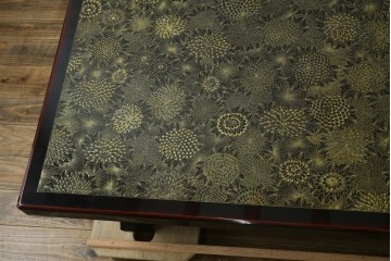 中古　美品　輪島塗　菊花尽くしの金蒔絵が見事な座卓　定価約170万円　(R-087748)