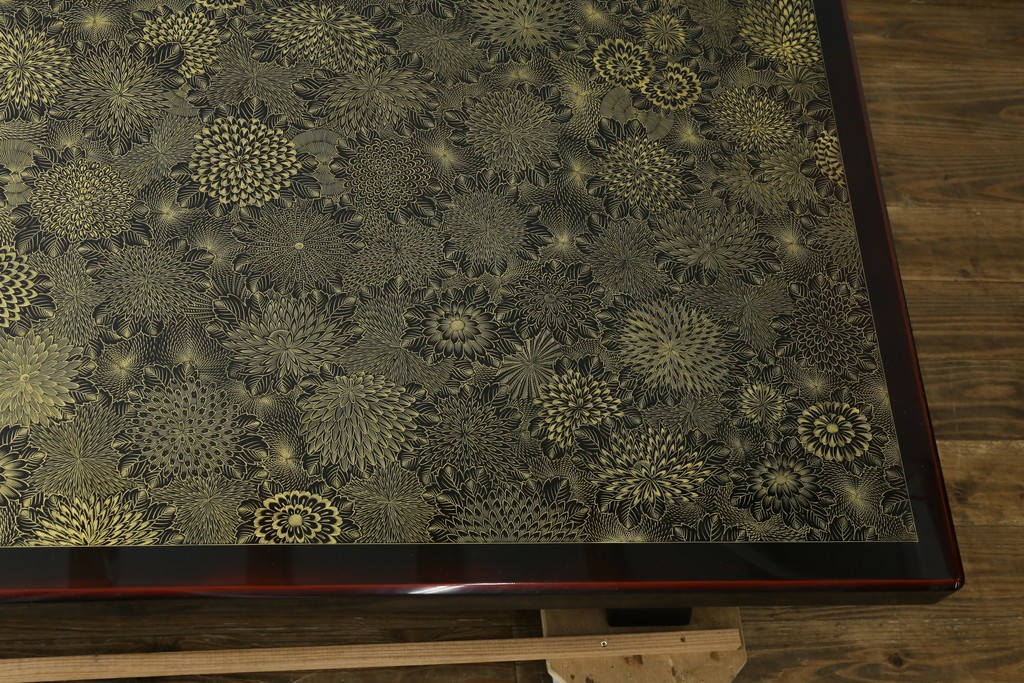 中古　美品　輪島塗　菊花尽くしの金蒔絵が見事な座卓　定価約170万円　(R-087748)