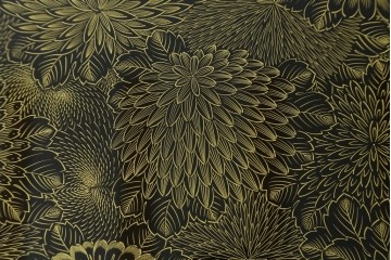 中古　美品　輪島塗　菊花尽くしの金蒔絵が見事な座卓　定価約170万円　(R-087748)