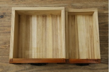 中古　美品　仙台民芸箪笥(仙台箪笥)　重厚な金具と杢目が目を引くローボード　定価約27万円　(R-087749)