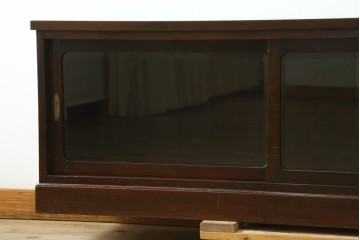 和製ビンテージ　落ち着いた色味が空間に馴染む収納力のあるローボード　(R-087753)