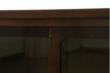 和製ビンテージ　落ち着いた色味が空間に馴染む収納力のあるローボード　(R-087753)