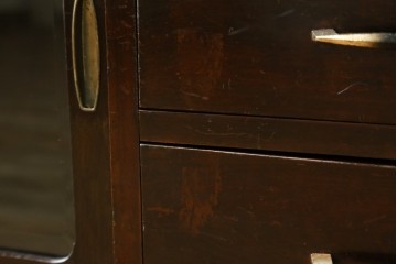 和製ビンテージ　落ち着いた色味が空間に馴染む収納力のあるローボード　(R-087753)