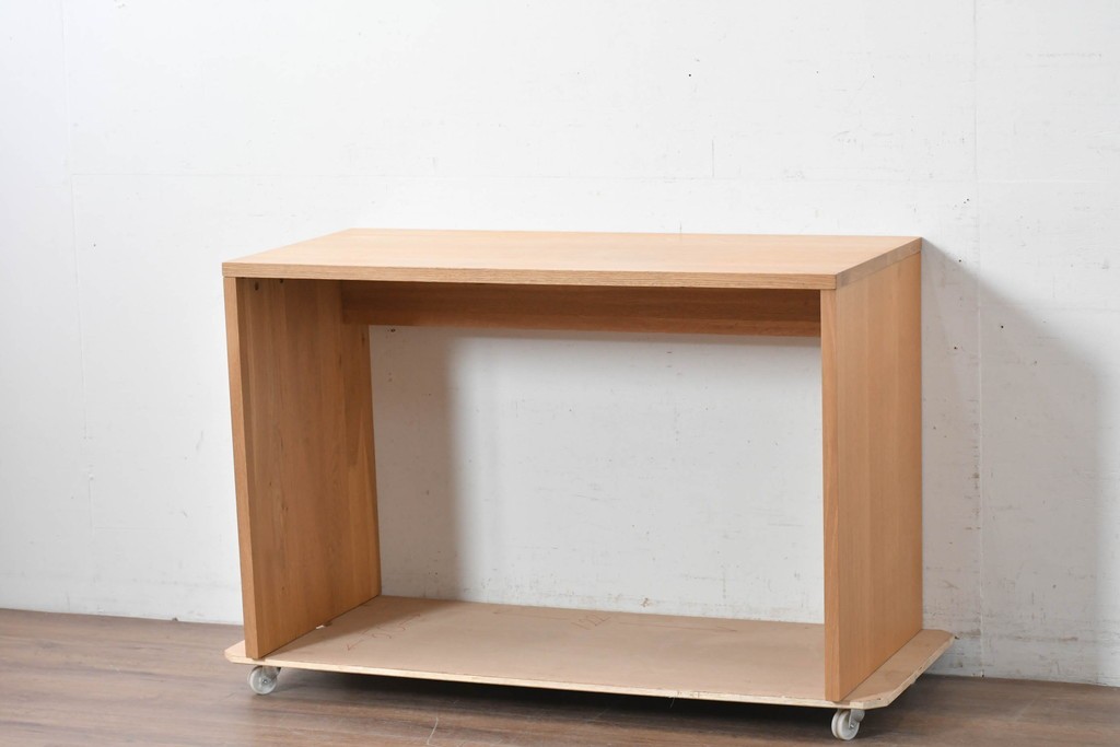 中古　希少な廃番品　無印良品(MUJI)　オーク無垢材　すっきりとしたデザインのデスク　(R-087754)