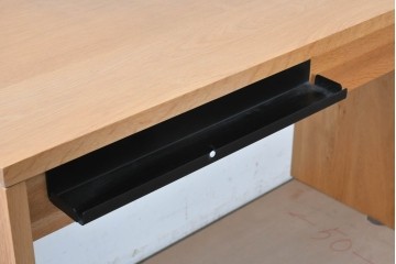 中古　希少な廃番品　無印良品(MUJI)　オーク無垢材　すっきりとしたデザインのデスク　(R-087754)