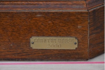 中古　美品　希少な廃番品!　COUNTRY HOUSE 2000(カントリーハウス)　Brugge(ブルージュ)　装飾ガラスが美しい背面鏡張りのキュリオケース　(R-087757)