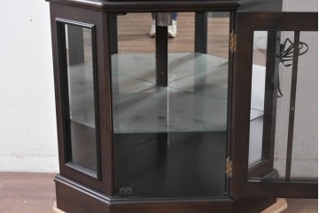 中古　美品　カリモク家具(karimoku)　多面ガラスのショーケース　定価約25万円　(R-087758)