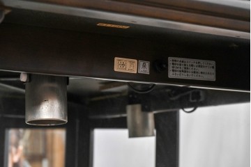 中古　美品　カリモク家具(karimoku)　多面ガラスのショーケース　定価約25万円　(R-087758)
