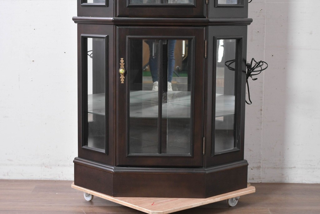 中古　美品　カリモク家具(karimoku)　多面ガラスのショーケース　定価約25万円　(R-087758)