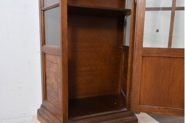 中古　美品　イタリア　アーチトップが優美な象嵌入りガラスキャビネット　(R-087759)