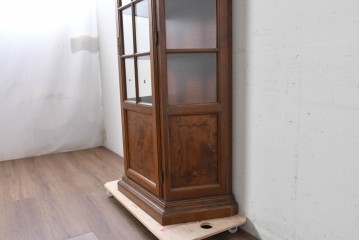 中古　美品　イタリア　アーチトップが優美な象嵌入りガラスキャビネット　(R-087759)