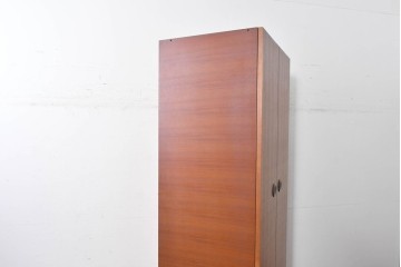 和製ヴィンテージ　希少デザイン　チーク材　丸い引き手が印象的なワードローブ　(R-087760)