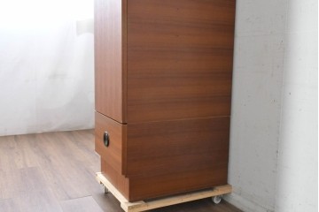 和製ヴィンテージ　希少デザイン　チーク材　丸い引き手が印象的なワードローブ　(R-087761)
