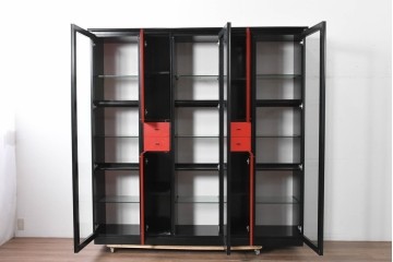 中古　美品　高級品!!　モリシゲ(MORISHIGE/森繁)　マリーナ　目の覚めるような赤と黒の配色が魅力の照明付き特大キャビネット　定価200万円以上　※搬入時に分解可能　(R-087762)