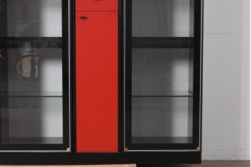 中古　美品　高級品!!　モリシゲ(MORISHIGE/森繁)　マリーナ　目の覚めるような赤と黒の配色が魅力の照明付き特大キャビネット　定価200万円以上　※搬入時に分解可能　(R-087762)