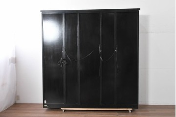 中古　美品　高級品!!　モリシゲ(MORISHIGE/森繁)　マリーナ　目の覚めるような赤と黒の配色が魅力の照明付き特大キャビネット　定価200万円以上　※搬入時に分解可能　(R-087762)