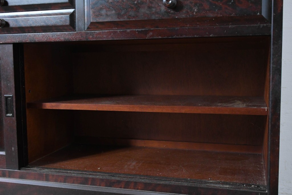 中古　北海道民芸家具　OM168特注品　カバ材　重厚な雰囲気の収納棚　(R-087768)